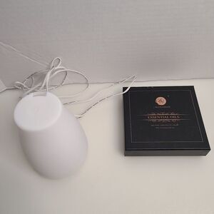 Essential Oil Diffuser With 7 Lagunamoon Oils‎